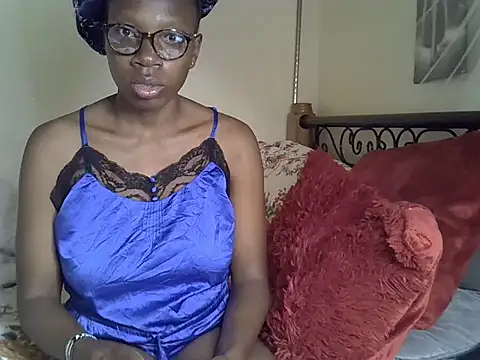 Snapshot of Sweet_Bear chatting on February 2025 11:32:01 PM Sweet Bear online show from February 2025 11:32:01 PM