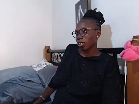 Snapshot of Sweet_Bear chatting on February 2025 10:53:01 AM Sweet Bear online show from February 2025 10:53:01 AM