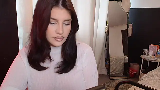 Bustyjessicalouu online show from February 2025 12:25:02 PM