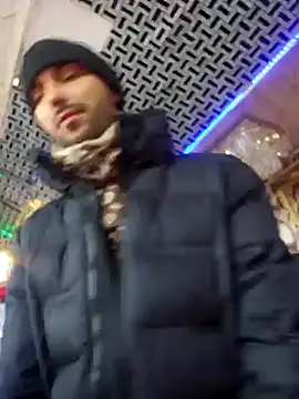 Snapshot of denisxlRo chatting on February 2025 01:01:01 PM denisxlRo online show from February 2025 01:01:01 PM