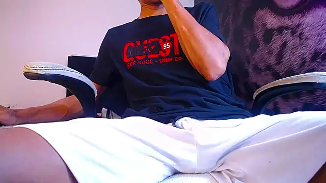 DOMINIT HOT online show from September 2025 02:17:01 PM