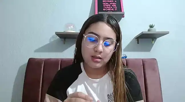 Miabonnett  online show from December 2024 08:36:01 PM