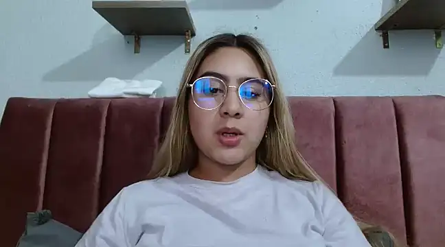 Miabonnett  online show from January 2025 09:09:02 PM