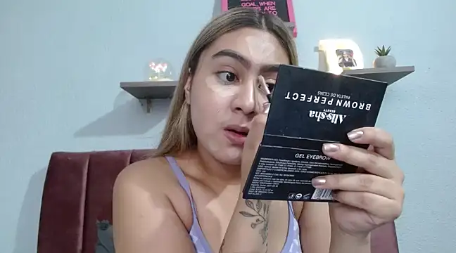 Miabonnett  online show from January 2025 02:28:02 PM