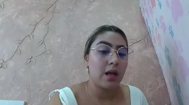 Miabonnett  online show from January 2025 04:13:02 PM