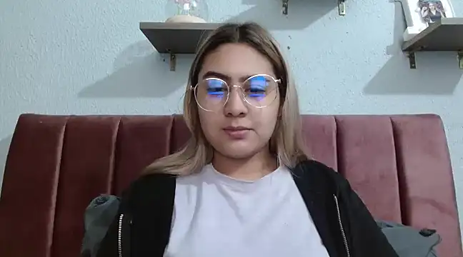 Miabonnett  online show from January 2025 08:56:02 PM