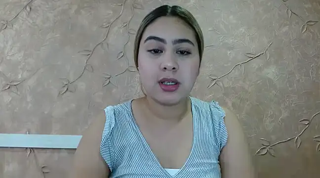 Miabonnett  online show from March 2025 12:02:02 PM
