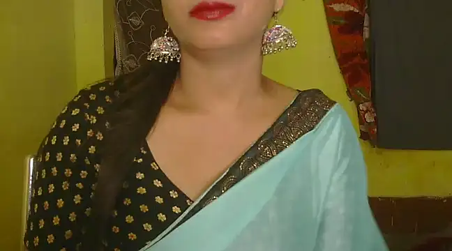 Snapshot of Model-Tanya chatting on March 2025 04:10:01 PM Model-Tanya online show from March 2025 04:10:01 PM