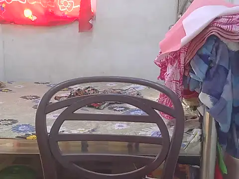 Snapshot of Model-Tanya chatting on March 2025 09:43:01 AM Model-Tanya online show from March 2025 09:43:01 AM