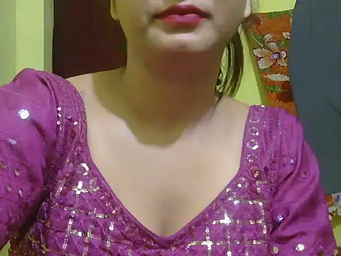 Snapshot of Model-Tanya chatting on March 2025 12:22:01 PM Model-Tanya online show from March 2025 12:22:01 PM