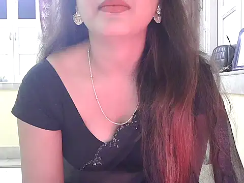 Snapshot of Model-Tanya chatting on November 2025 03:49:01 PM Model-Tanya online show from November 2025 03:49:01 PM