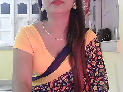 Snapshot of Model-Tanya chatting on November 2025 04:18:02 PM Model-Tanya online show from November 2025 04:18:02 PM