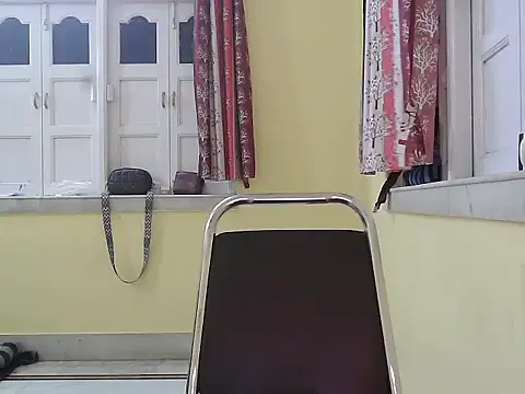 Snapshot of Model-Tanya chatting on November 2025 03:44:01 PM Model-Tanya online show from November 2025 03:44:01 PM