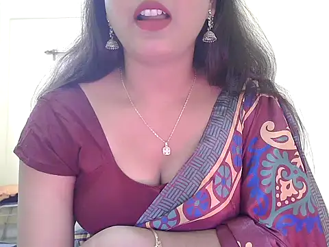 Snapshot of Model-Tanya chatting on December 2025 09:24:01 AM Model-Tanya online show from December 2025 09:24:01 AM