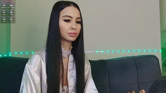 Snapshot of OnlyXandra chatting on February 2025 08:37:01 AM OnlyXandra online show from February 2025 08:37:01 AM