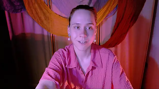 Malinax online show from October 2025 10:10:01 PM