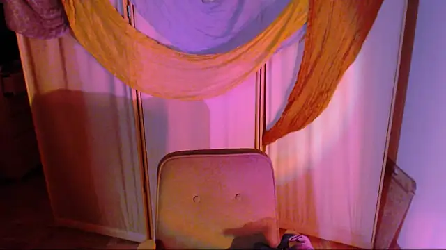 Malinax online show from October 2025 10:32:02 PM