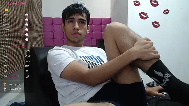 Snapshot of zack_thunder chatting on December 2024 03:37:01 PM zack thunder online show from December 2024 03:37:01 PM