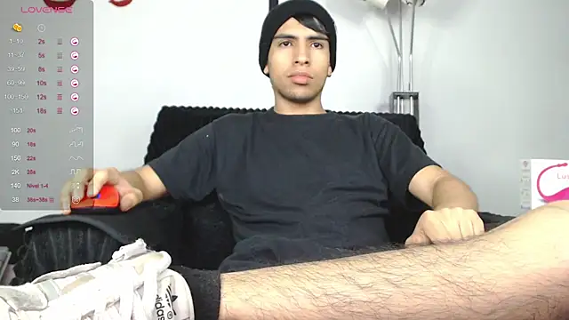 Snapshot of zack_thunder chatting on January 2025 12:22:02 PM zack thunder online show from January 2025 12:22:02 PM