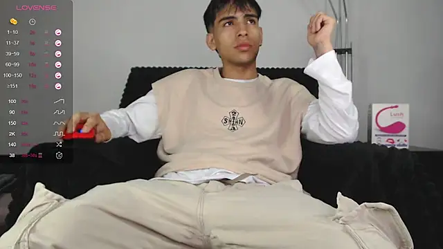 Snapshot of zack_thunder chatting on February 2025 11:54:01 AM zack thunder online show from February 2025 11:54:01 AM