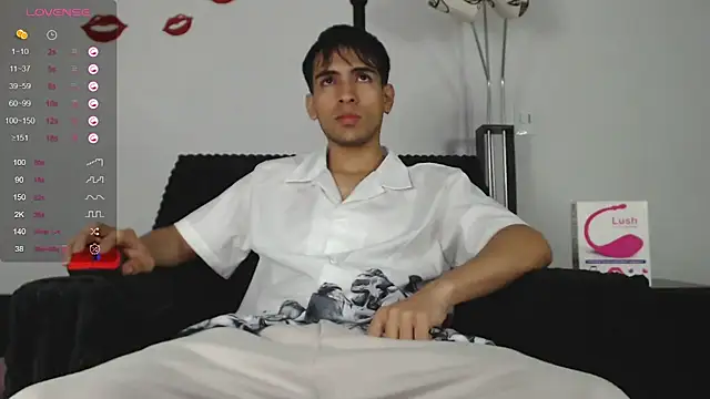 Snapshot of zack_thunder chatting on February 2025 11:44:02 AM zack thunder online show from February 2025 11:44:02 AM