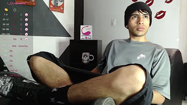 Snapshot of zack_thunder chatting on March 2025 12:01:02 PM zack thunder online show from March 2025 12:01:02 PM