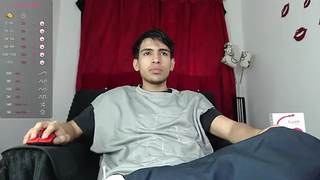 Snapshot of zack_thunder chatting on March 2025 12:01:02 PM zack thunder online show from March 2025 12:01:02 PM