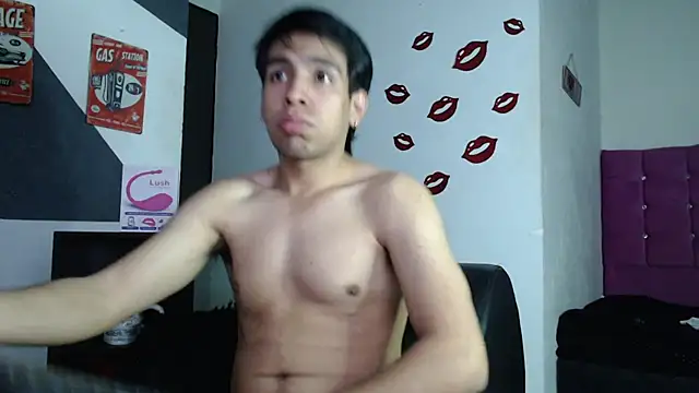 Snapshot of zack_thunder chatting on March 2025 12:11:02 PM zack thunder online show from March 2025 12:11:02 PM