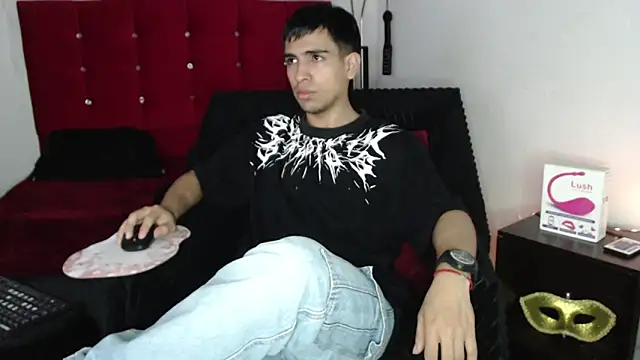 Snapshot of zack_thunder chatting on October 2025 01:01:01 PM zack thunder online show from October 2025 01:01:01 PM