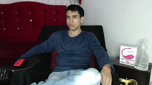 Snapshot of zack_thunder chatting on October 2025 12:34:02 PM zack thunder online show from October 2025 12:34:02 PM