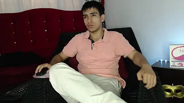 Snapshot of zack_thunder chatting on October 2025 01:02:02 PM zack thunder online show from October 2025 01:02:02 PM