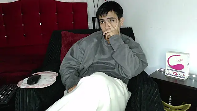 Snapshot of zack_thunder chatting on November 2025 01:21:02 PM zack thunder online show from November 2025 01:21:02 PM