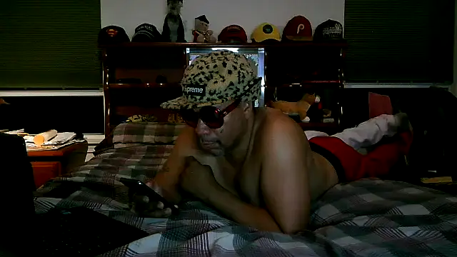 Snapshot of pimpdaddy4ever chatting on November 2025 02:21:01 AM pimpdaddy4ever online show from November 2025 02:21:01 AM