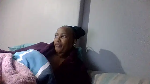 Snapshot of BabeAssXX chatting on October 2025 07:43:01 PM BabeAssXX online show from October 2025 07:43:01 PM