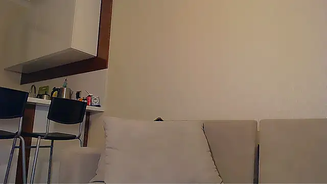   QUEEN    online show from February 2025 07:06:02 PM