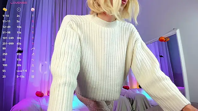 Snapshot of Lettie_brooks chatting on October 2025 10:30:01 AM Lettie brooks online show from October 2025 10:30:01 AM