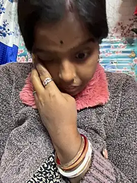 Beauty-queen online show from January 2025 04:37:02 PM