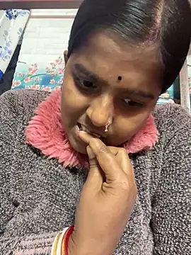 Beauty-queen online show from January 2025 10:40:01 AM