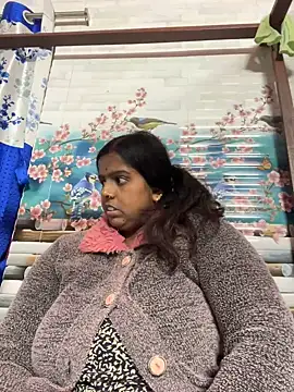 Beauty-queen online show from January 2025 01:39:01 PM