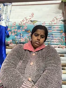 Beauty-queen online show from January 2025 12:36:01 PM