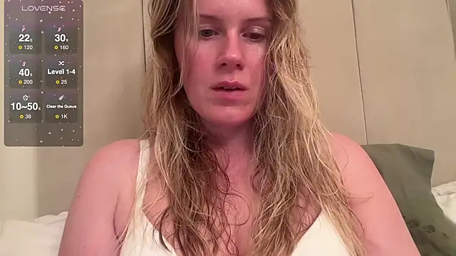 redheadrosie69 online show from March 2025 07:38:01 PM