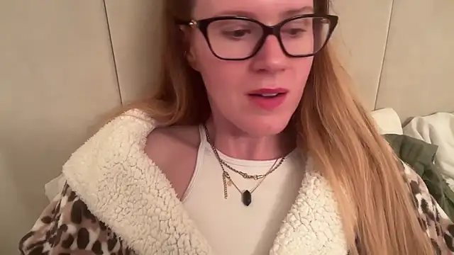 redheadrosie69 online show from September 2025 06:51:02 PM