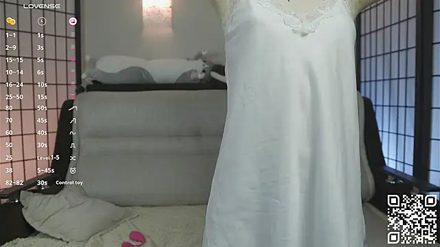 Snapshot of Mary_Shake chatting on February 2025 08:44:02 PM Mary Shake online show from February 2025 08:44:02 PM