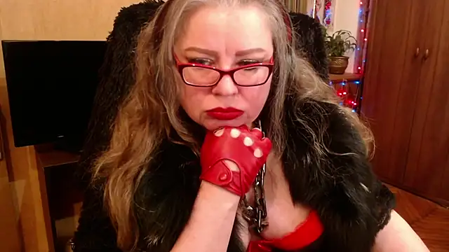 Miss Tress online show from December 2024 11:39:01 PM