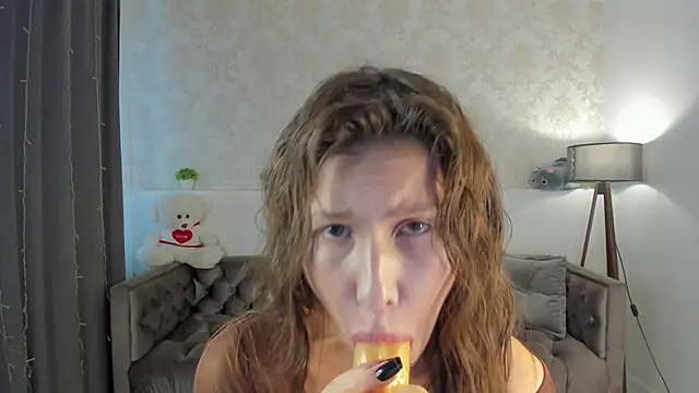 Cute  Alicia online show from September 2025 01:38:02 AM
