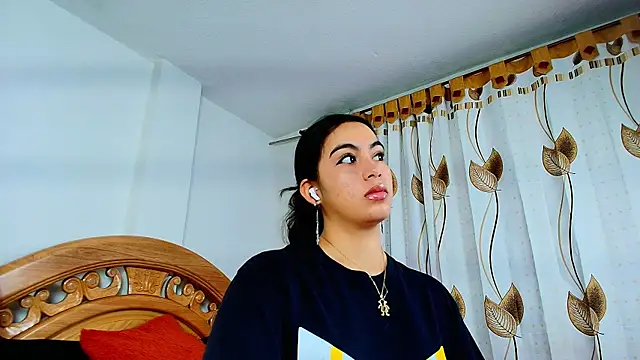 Snapshot of iris_mandarine chatting on September 2025 10:04:02 AM iris mandarine online show from September 2025 10:04:02 AM
