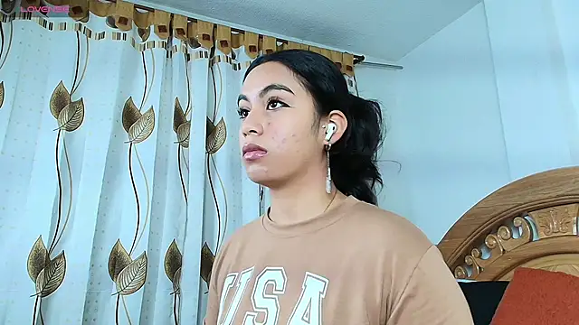 Snapshot of iris_mandarine chatting on September 2025 10:06:02 AM iris mandarine online show from September 2025 10:06:02 AM