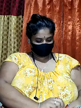 Snapshot of Dusto_Meye chatting on October 2025 11:31:01 PM Dusto Meye online show from October 2025 11:31:01 PM