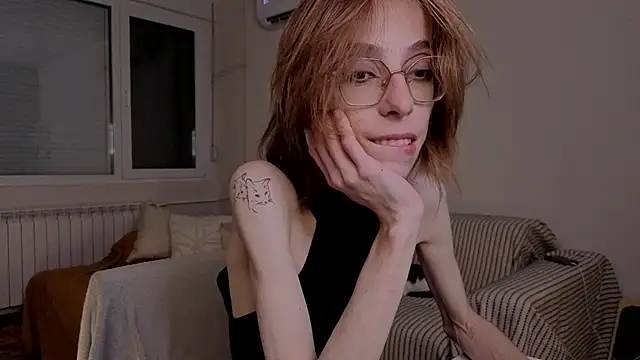 amber quell here online show from November 2025 04:17:02 PM