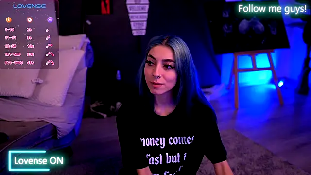 AriaVoss online show from October 2025 08:53:02 PM